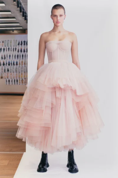 Look 24